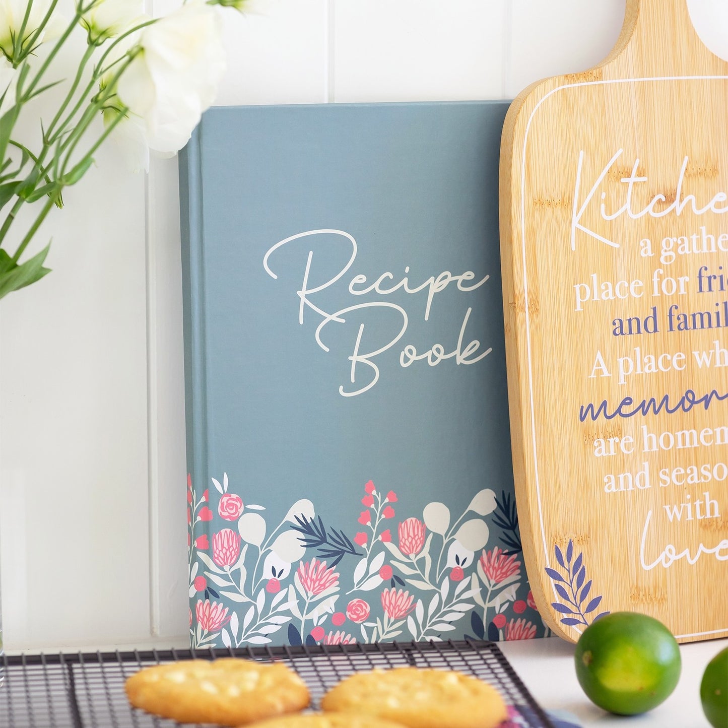 MADE WITH LOVE FLORAL A4 RECIPE BOOK